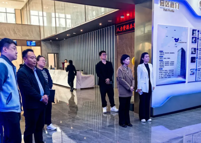 通辽市人力资源和就业服务中心调研组一行来访